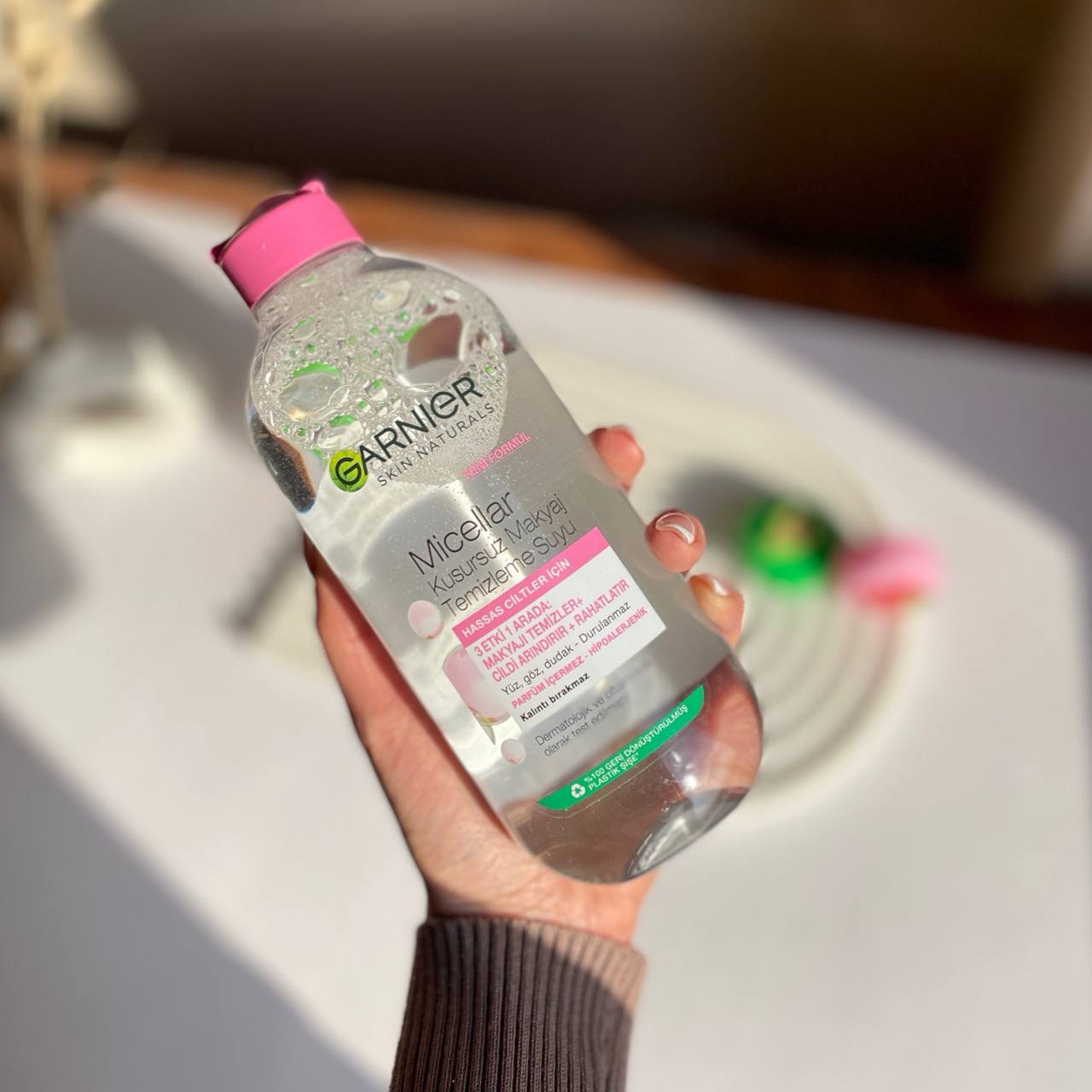 میسلار واتر گارنیر مخصوص پوست خشک و حساس