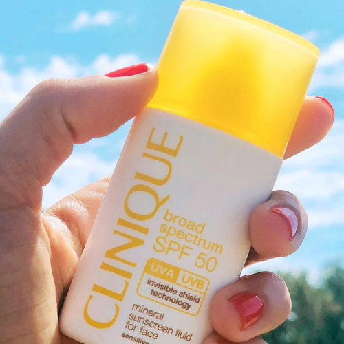 کرم ضد افتاب بی رنگ SPF50 invisible shield technology