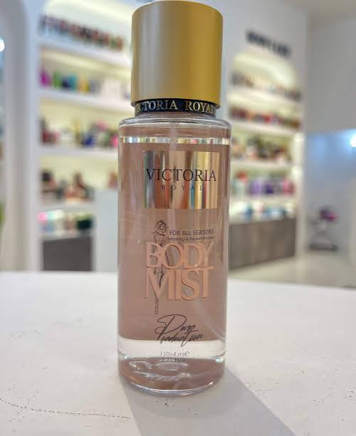 بادی اسپلش ویکتوریا رویال مدل Love Me حجم 110ml